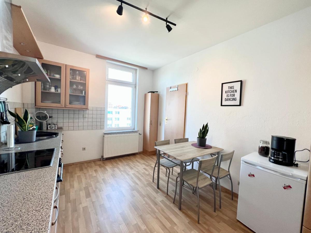 Grosses Apartment Бремерхавен Екстериор снимка
