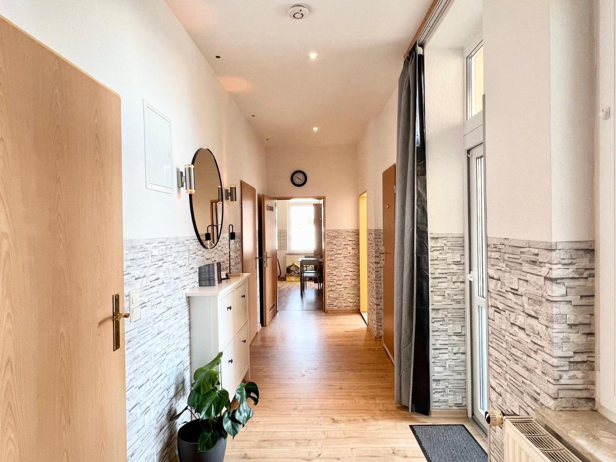 Grosses Apartment Бремерхавен Екстериор снимка