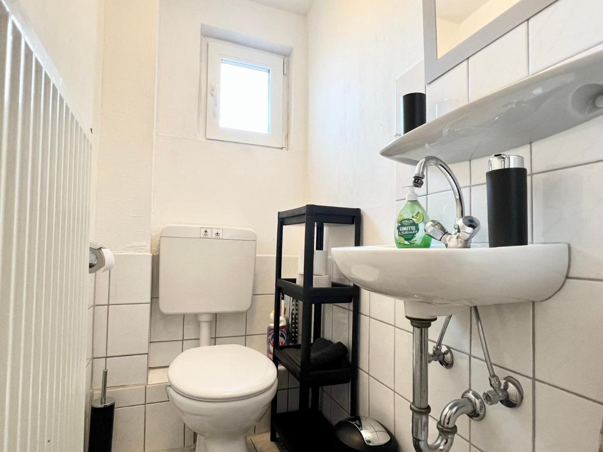 Grosses Apartment Бремерхавен Екстериор снимка