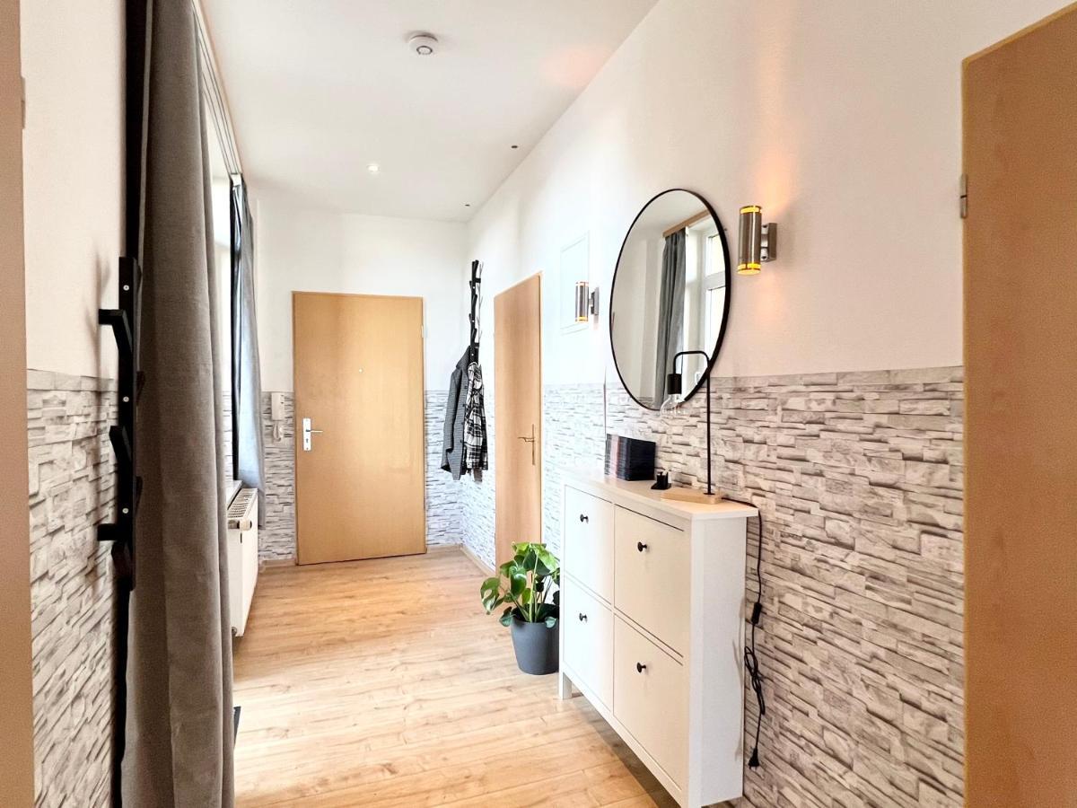 Grosses Apartment Бремерхавен Екстериор снимка