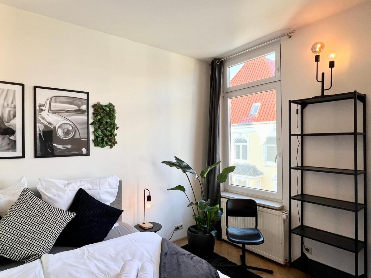 Grosses Apartment Бремерхавен Екстериор снимка